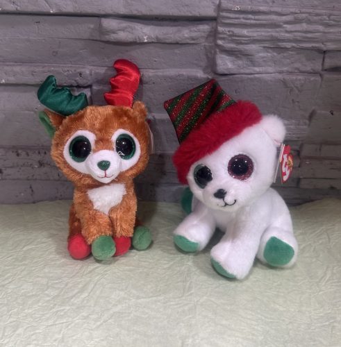 Plüss állat (Rénszarvas, Jegesmedve sapkával)