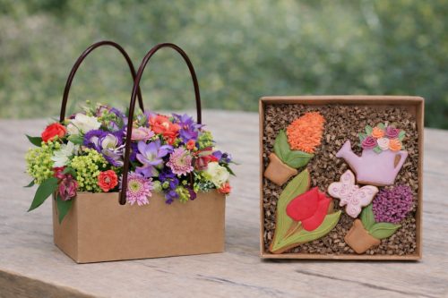 Női szeszély + Nagy virágos kézműves mézeskalács szett