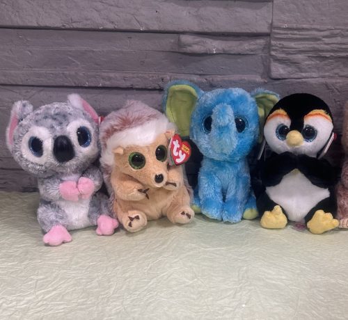 Plüss állat (Koala, Sün, Elefánt, Pingvin)