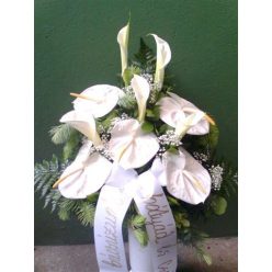 Kegyeleti virágtál